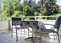 Sitzen im Außenbereich Sitzen im Außenbereich