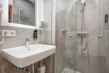 Hotel | EIGENE Küche | Parken | Neu | Smart TV Bild 21 Hotel | EIGENE Küche | Parken | Neu | Smart TV Bild 21