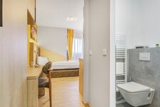 Hotel | EIGENE Küche | Parken | Neu | Smart TV Bild 18 Hotel | EIGENE Küche | Parken | Neu | Smart TV Bild 18