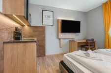 Hotel | EIGENE Küche | Parken | Neu | Smart TV Bild 12 Hotel | EIGENE Küche | Parken | Neu | Smart TV Bild 12