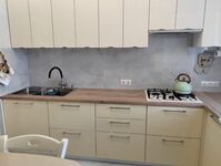 Voll ausgestattete Küche mit allem, was Sie zum komfortablen Kochen und Genießen brauchen. Ideal für längere Aufenthalte. #VonVImmoServiceUG #VollAusgestattet #Küchenkomfort #PraktischesKochen #KomfortabelWohnen Voll ausgestattete Küche mit allem, was Sie zum komfortablen Kochen und Genießen brauchen. Ideal für längere Aufenthalte. #VonVImmoServiceUG #VollAusgestattet #Küchenkomfort #PraktischesKochen #KomfortabelWohnen