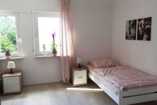 22b große Wohnung mit Balkon, SmartTV und Wlan 22b große Wohnung mit Balkon, SmartTV und Wlan