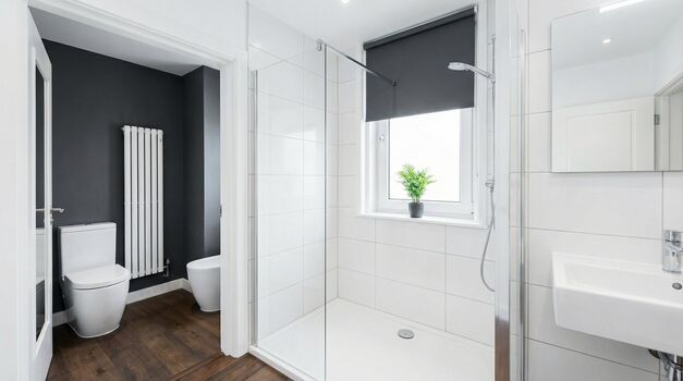 FL32 / TOMASZ-LIVING in KROPP - Parken + Küche FL32 / TOMASZ-LIVING in KROPP - Parken + Küche