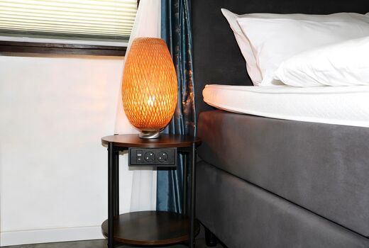 Multicharger USB A+C, 2x230V am Bett Multicharger USB A+C, 2x230V am Bett