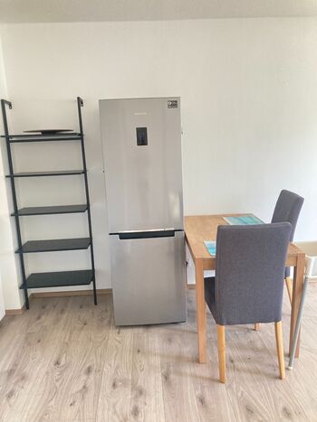 2-Zi-Wohnung Pulheim nahe Köln | WLAN + Parkplatz + Waschmaschine + Fit Bild 4 2-Zi-Wohnung Pulheim nahe Köln | WLAN + Parkplatz + Waschmaschine + Fit Bild 4