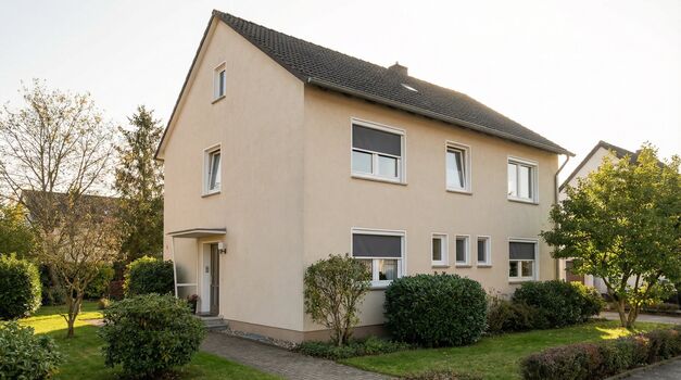 MH11 / TOMASZ-LIVING in DUISBURG - Modernes Bad + Smart TV Picture 4 MH11 / TOMASZ-LIVING in DUISBURG - Modernes Bad + Smart TV Picture 4