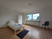 Komplettes Haus in Leinburg – Nähe Nürnberg, zu vermieten Bild 1 Komplettes Haus in Leinburg – Nähe Nürnberg, zu vermieten Bild 1