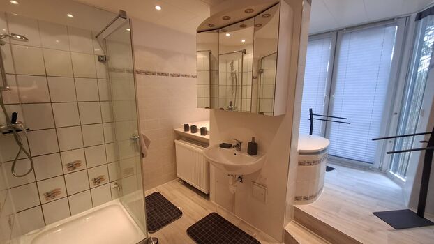 Doppelaushälfte Terrasse, WLAN, inkl. Bettwäsche, Handtücher Bild 2 Doppelaushälfte Terrasse, WLAN, inkl. Bettwäsche, Handtücher Bild 2