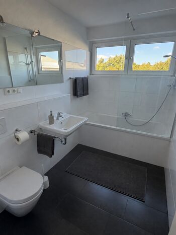 M&K Homes | Unterkunft mit 3 Schlafzimmern | Lübeck nähe A1 Bild 5 M&K Homes | Unterkunft mit 3 Schlafzimmern | Lübeck nähe A1 Bild 5