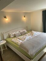 Schlafzimmer im OG 200x200cm Bett Schlafzimmer im OG 200x200cm Bett
