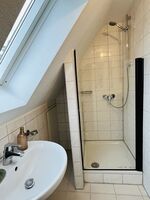 6: großes Studio Apartment: Bad 6: großes Studio Apartment: Bad