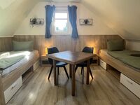 6: großes Studio Apartment: Wohn & Schlafbereich mit 2 Einzelbetten 6: großes Studio Apartment: Wohn & Schlafbereich mit 2 Einzelbetten