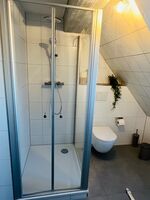 5: 2 Zimmer Familien Apartment für bis zu 4 Personen: Bad 5: 2 Zimmer Familien Apartment für bis zu 4 Personen: Bad