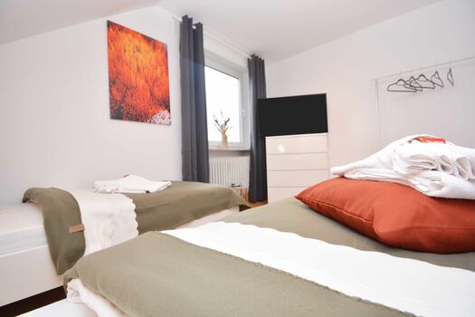 KU03-RI Schlafzimmer 1 KU03-RI Schlafzimmer 1