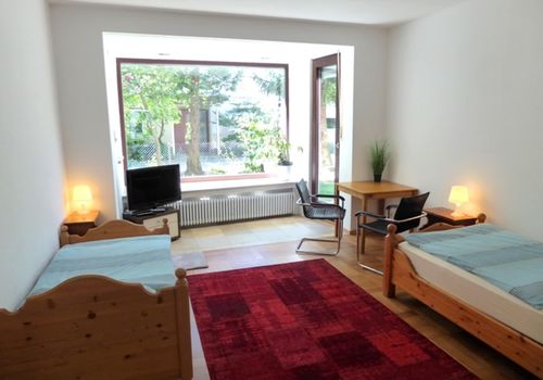 3*Sterne Apartment Haus / 1-25 Personen / geräumige Wohnungen + EZ + DZ Bild 2 3*Sterne Apartment Haus / 1-25 Personen / geräumige Wohnungen + EZ + DZ Bild 2