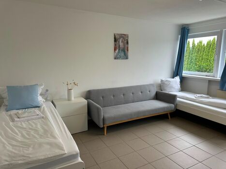 4-Zimmer-Wohnung mit WLAN & Küche Zdjęcie 2 4-Zimmer-Wohnung mit WLAN & Küche Zdjęcie 2