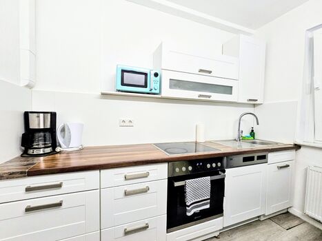 AMB Stays 4-Zimmerwohnung Zwei-WC/Bad, Terrasse, Parkplatz, Max. 7 Pers. Picture 5 AMB Stays 4-Zimmerwohnung Zwei-WC/Bad, Terrasse, Parkplatz, Max. 7 Pers. Picture 5