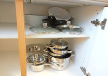 Töpfe und Pfannen ausreichend vorhanden Töpfe und Pfannen ausreichend vorhanden