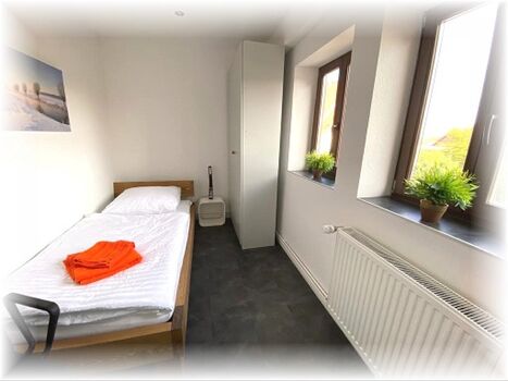 WG 1 Einzelzimmer 3x WG 1 Einzelzimmer 3x