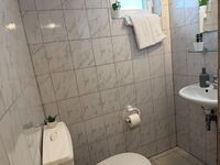Moderne Einzel - und Doppelzimmer mit eigenem Bad und Gemeinschaftsküche Bild 6 Moderne Einzel - und Doppelzimmer mit eigenem Bad und Gemeinschaftsküche Bild 6