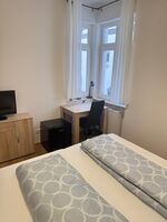 Kompakte Wohnung ohne Küche am Marktplatz Bild 1 Kompakte Wohnung ohne Küche am Marktplatz Bild 1