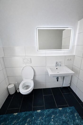 2 ZIMMER WOHNUNG AN DER MOZEL MIT TERASSE Obrázok 2 2 ZIMMER WOHNUNG AN DER MOZEL MIT TERASSE Obrázok 2