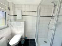Bad mit Dusche Bad mit Dusche