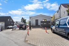 Golden Lion - Parkplatz - Sport - Messe Bild 19 Golden Lion - Parkplatz - Sport - Messe Bild 19