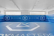 Golden Lion - Parkplatz - Sport - Messe Bild 4 Golden Lion - Parkplatz - Sport - Messe Bild 4