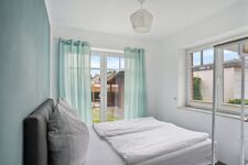 OARA | 5 BR · 10 Beds · Flexible 2-Unit House Picture 19 OARA | 5 BR · 10 Beds · Flexible 2-Unit House Picture 19