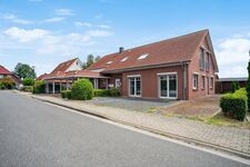 OARA | 5 BR · 10 Beds · Flexible 2-Unit House Picture 21 OARA | 5 BR · 10 Beds · Flexible 2-Unit House Picture 21