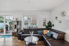 OARA | 5 BR · 10 Beds · Flexible 2-Unit House Picture 6 OARA | 5 BR · 10 Beds · Flexible 2-Unit House Picture 6