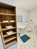Vollausgestattete große Wohnung mit Balkon und Parkplatz Bild 9 Vollausgestattete große Wohnung mit Balkon und Parkplatz Bild 9