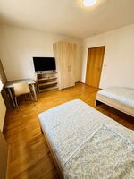Vollausgestattete große Wohnung mit Balkon und Parkplatz Bild 3 Vollausgestattete große Wohnung mit Balkon und Parkplatz Bild 3