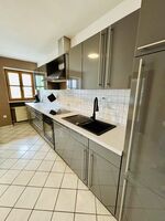 Vollausgestattete große Wohnung mit Balkon und Parkplatz Bild 1 Vollausgestattete große Wohnung mit Balkon und Parkplatz Bild 1