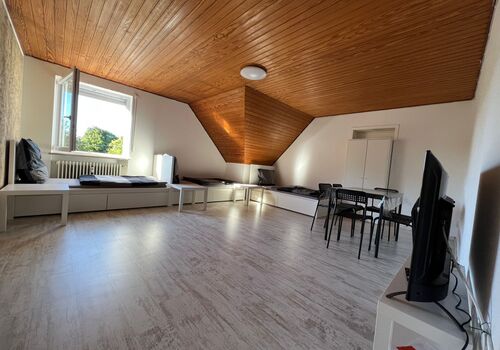 2 Wohnungen in Welden mit Balkon und privat Parkplatz. Bild 5 2 Wohnungen in Welden mit Balkon und privat Parkplatz. Bild 5