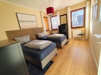 Schlafzimmer mit zwei Einzelbetten Schlafzimmer mit zwei Einzelbetten