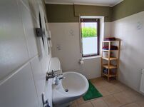 Bad mit Dusche Bad mit Dusche