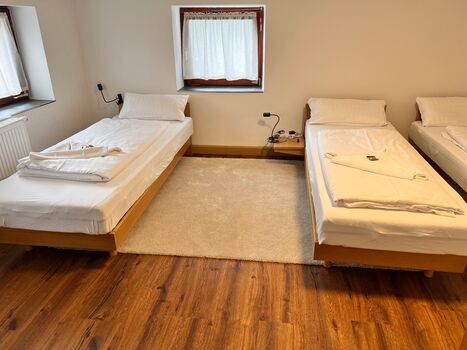 Mehrbettenhaus ~ neu renoviert~ WLAN/ Smart TV Bild 5 Mehrbettenhaus ~ neu renoviert~ WLAN/ Smart TV Bild 5