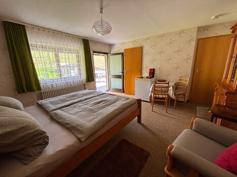 Ruhiges Zimmer mit eigenem Bad, Seelage Meersburg Ruhiges Zimmer mit eigenem Bad, Seelage Meersburg