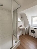 Bad mit WC und Dusche Bad mit WC und Dusche