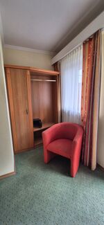 alle Zimmer mit Schrank (EZ) alle Zimmer mit Schrank (EZ)