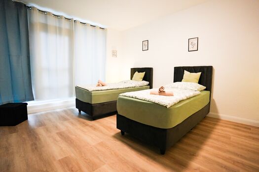 2 Einzel Boxspringbetten 2 Einzel Boxspringbetten