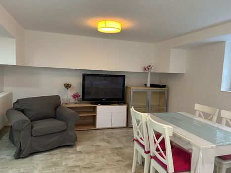 Kellerwohnung in einem Einfamilienhaus Picture 2 Kellerwohnung in einem Einfamilienhaus Picture 2
