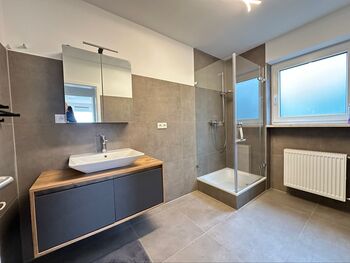 Hochwertige Wohnungen für 4 und 6 Personen, inkl. Parkplatz Picture 5 Hochwertige Wohnungen für 4 und 6 Personen, inkl. Parkplatz Picture 5