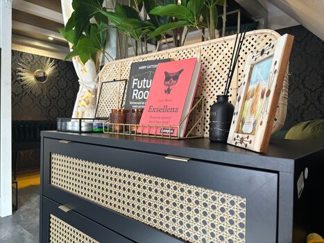 Bedroom1: Wardrobe, Sitting Area Bedroom1: Wardrobe, Sitting Area
