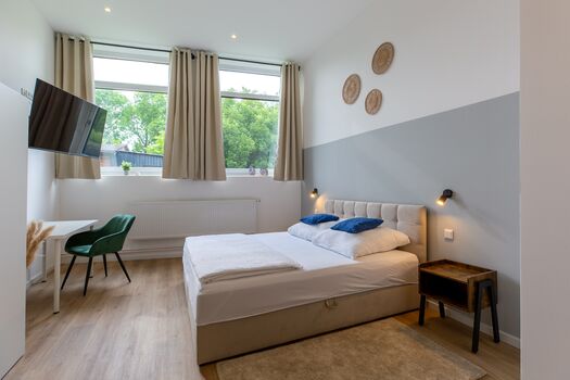 Großzügige Ferienwohnung in ruhiger Lage am Elbdeich. Garten Großzügige Ferienwohnung in ruhiger Lage am Elbdeich. Garten