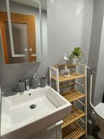 für 1-4 Personen, ab 6 Monate Mietdauer, alles neu. Zentral. Bild 3 für 1-4 Personen, ab 6 Monate Mietdauer, alles neu. Zentral. Bild 3