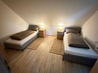 Schlafzimmer 2 links Schlafzimmer 2 links