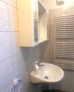 Einzelzimmer 1 Bad mit Waschbecken Einzelzimmer 1 Bad mit Waschbecken